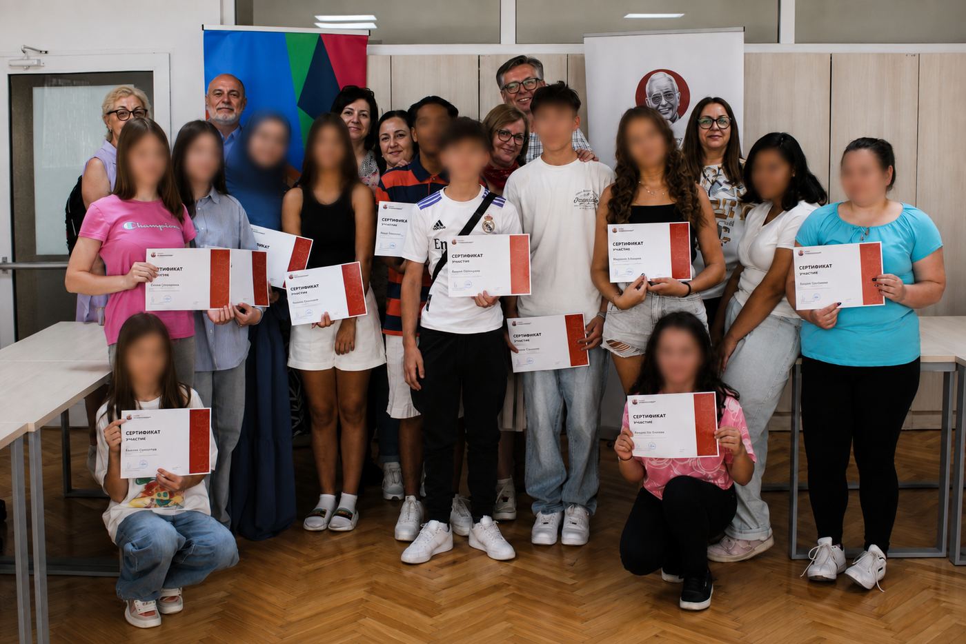 Групна фотографија од бесплатна образовна активност реализирана со Фондацијата „Ѓорѓи Марјановиќ“